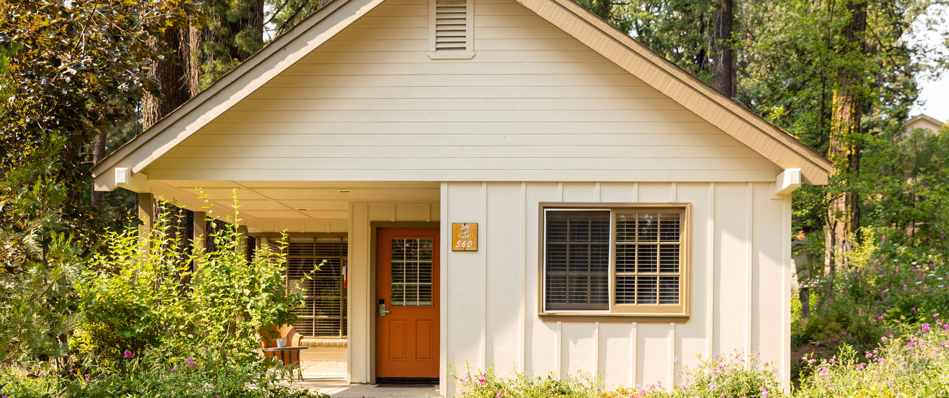 Image of the outside of one of the Cottages at Yosemite