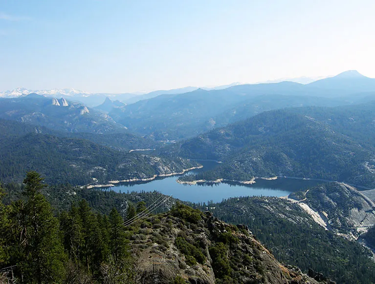 Discover Hidden Gems Beyond Yosemite 4 Mammoth Pool Reservoir in the Sierra National Forest