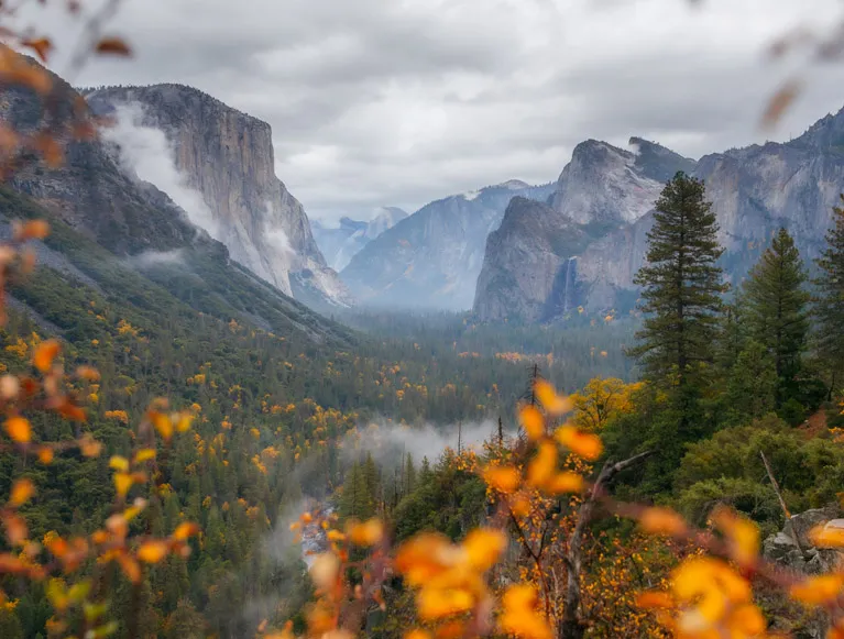 Itineraries 8 A view of Yosemite Valley in fall
