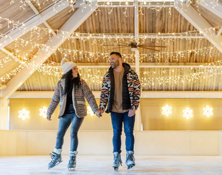 One Day Winter 5 Two guests ice skating at Tenaya at Yosemite