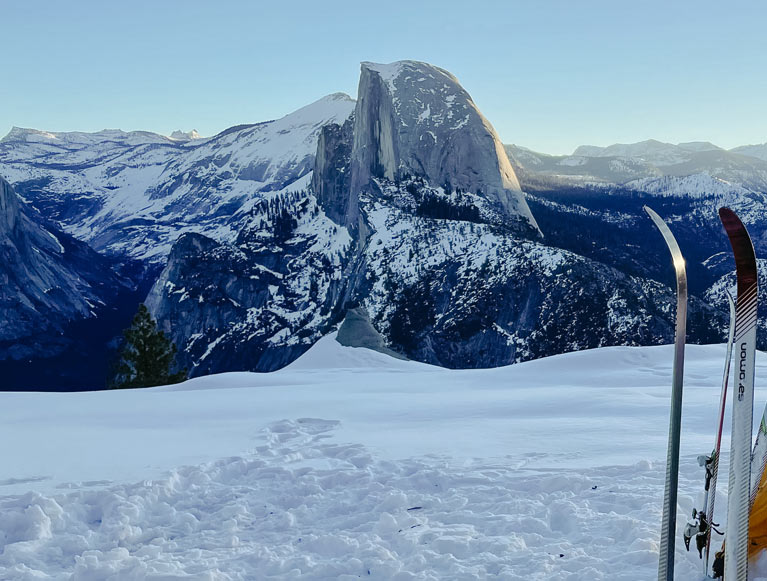 Cross-country skiing to Glacier Point in Yosemite National Park