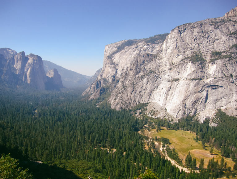 A view of Yosemite Valley from the Four-Mile Trail