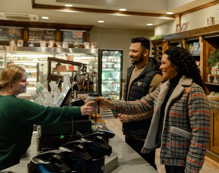 Dining 6 A couple at Parkside Deli at Tenaya at Yosemite