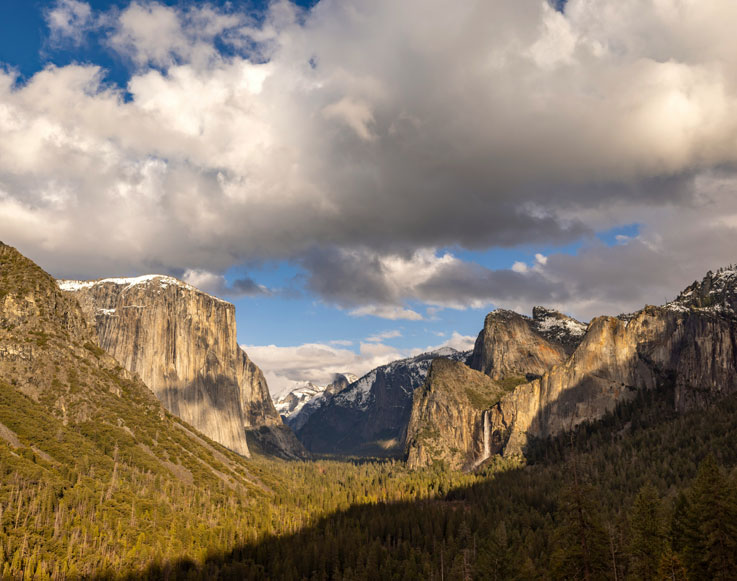 A view of Yosemite Valley in Yosemite National Park