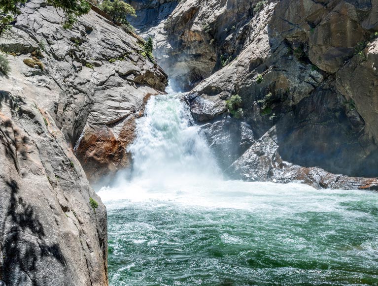 Roaring River Falls in Kings Canyon National Park