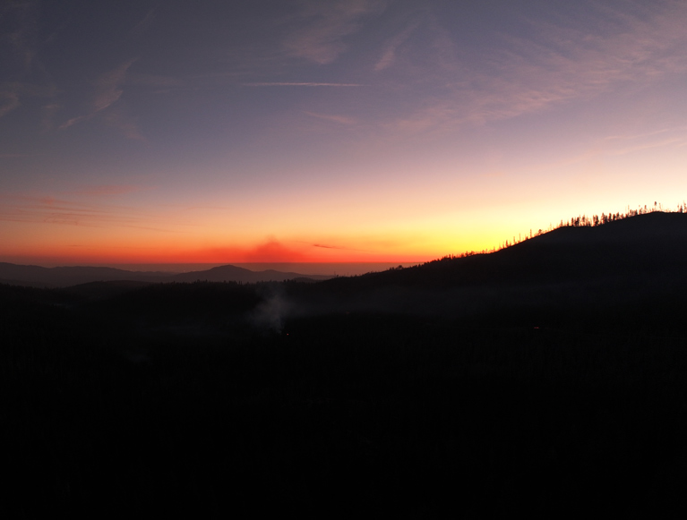 A sunset over the mountains near Tenaya at Yosemite